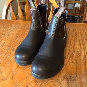 Blundstone Stout brown leather boots 500